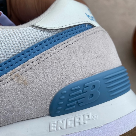 New Balance 574 v 2 Essentials Grey Pink Suede - Picture 7 of 10